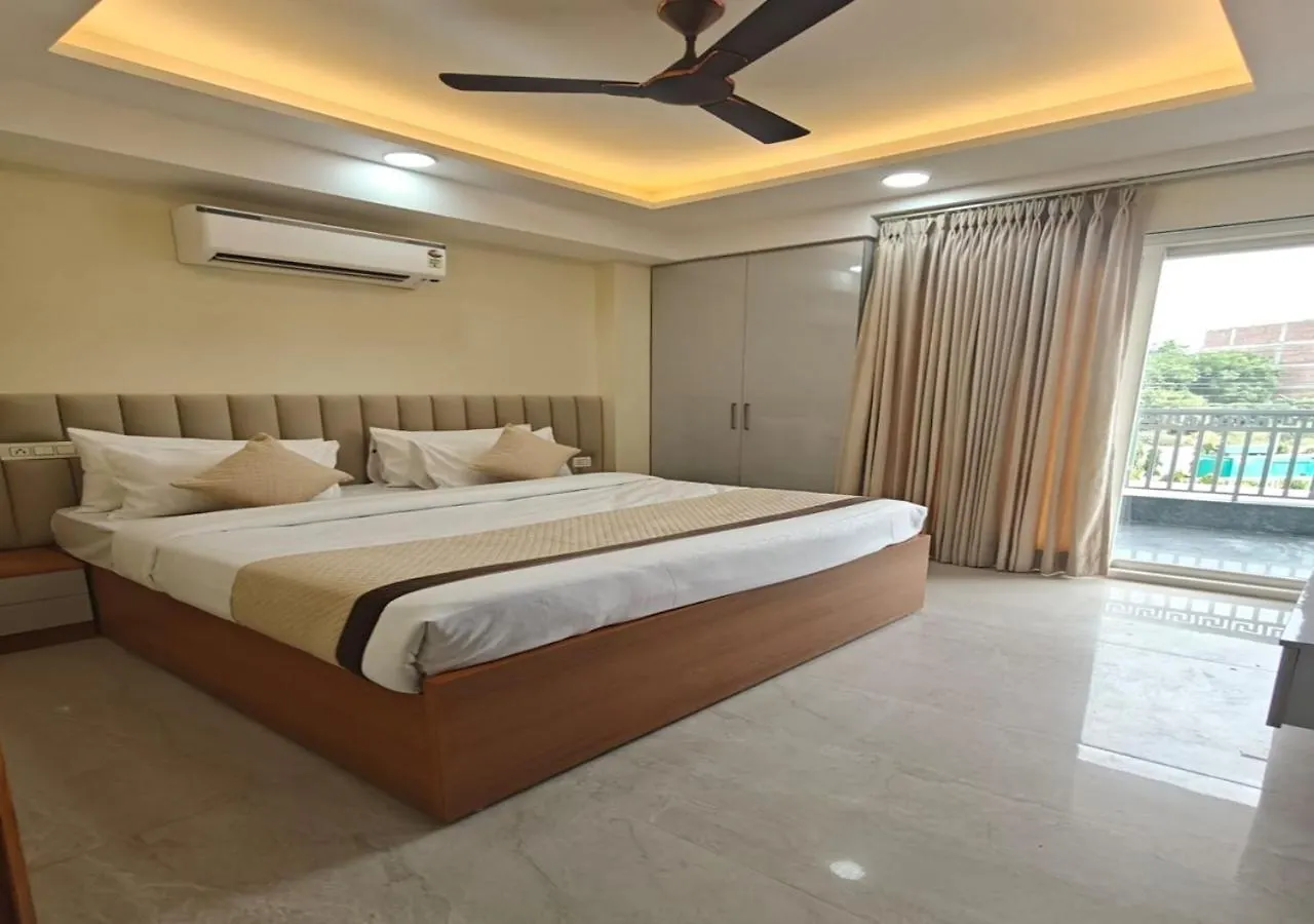 Hotel Luxury 1 Bhk Serviced Apartments Near Artemis Hospital Sector 52  Gurgáon