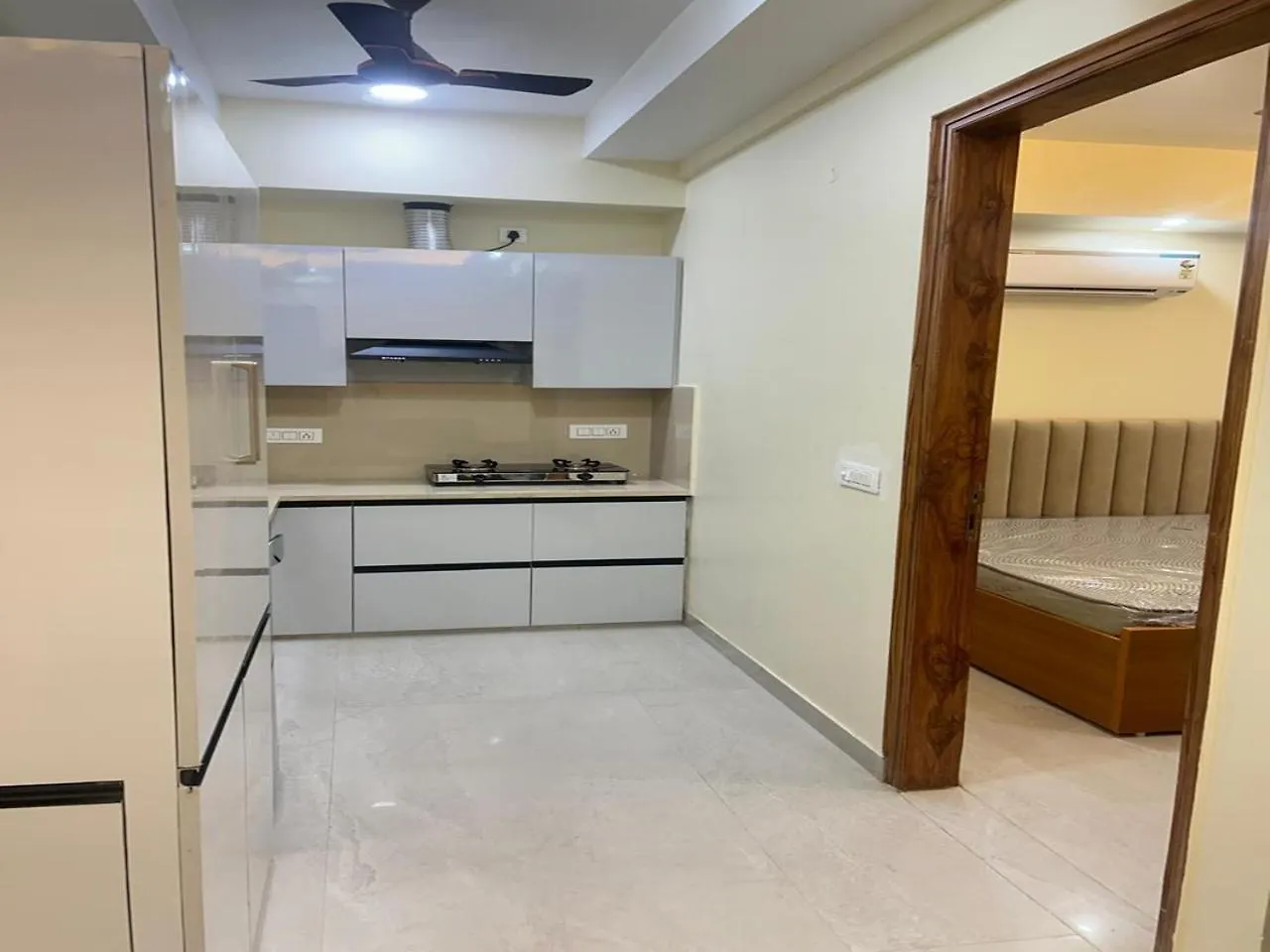 Hotel Luxury 1 Bhk Serviced Apartments Near Artemis Hospital Sector 52 3*, Gurgáon India